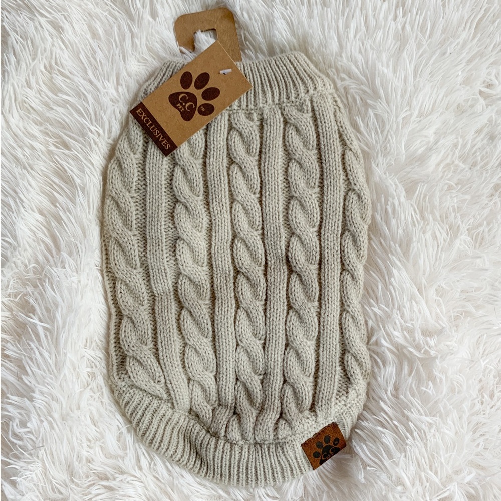 C.C Pet Cable Knit Sweater Size L (20-26 lbs)
